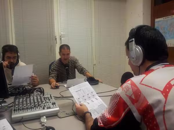 Estación de Radio momento 1